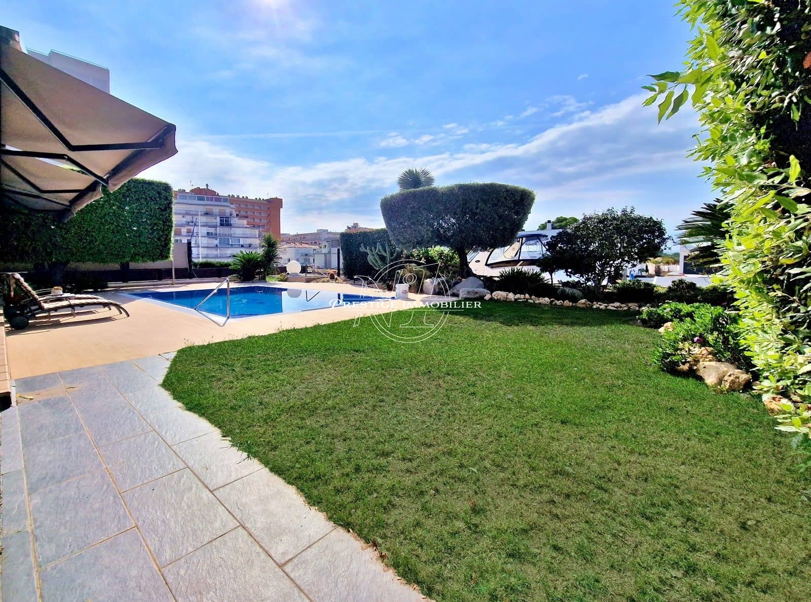 5 bedroom Villa for sale in Roses with pool - € 1,900,000 (Ref: 9263698)