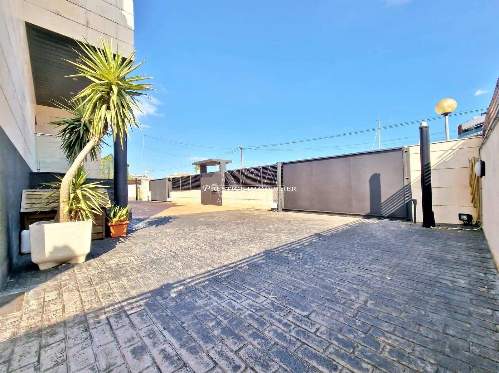 5 bedroom Villa for sale in Roses with pool - € 1,900,000 (Ref: 9263698)