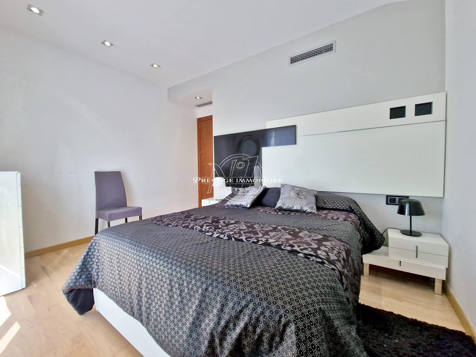 5 bedroom Villa for sale in Roses with pool - € 1,900,000 (Ref: 9263698)