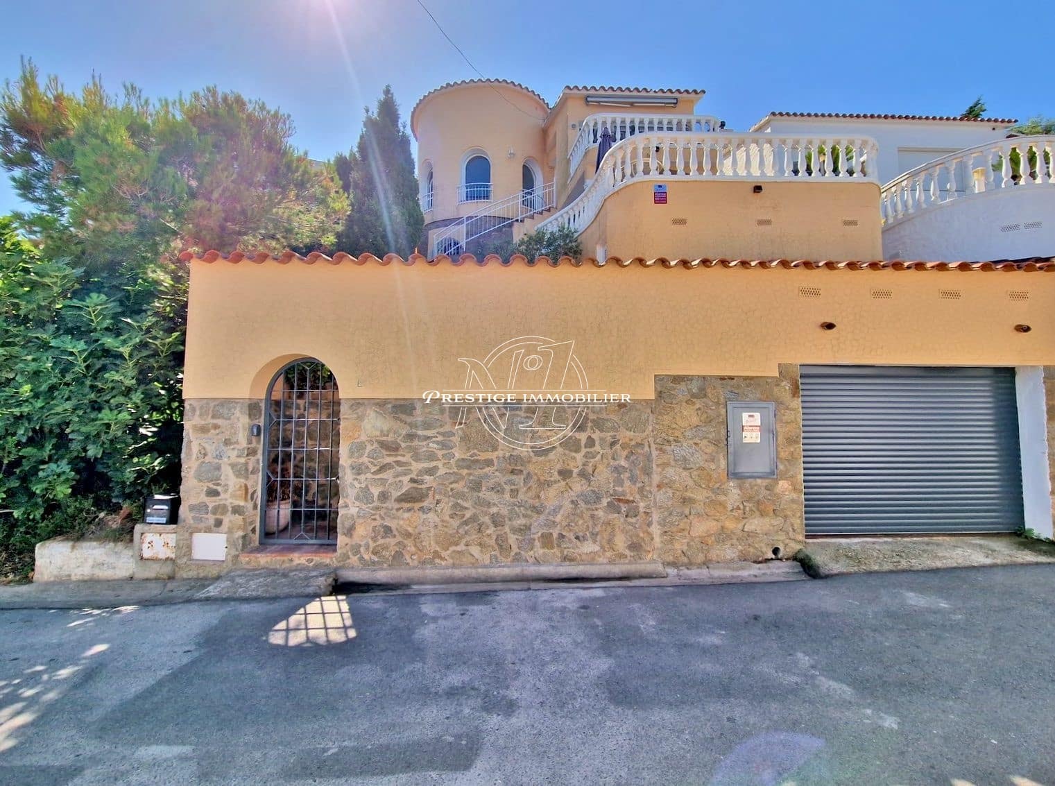 3 bedroom Villa for sale in Roses with pool - € 535,000 (Ref: 9263699)