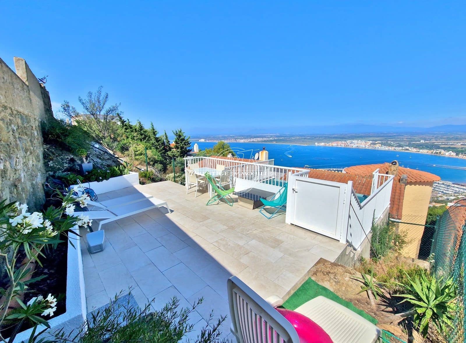 3 bedroom Villa for sale in Roses with pool - € 535,000 (Ref: 9263699)