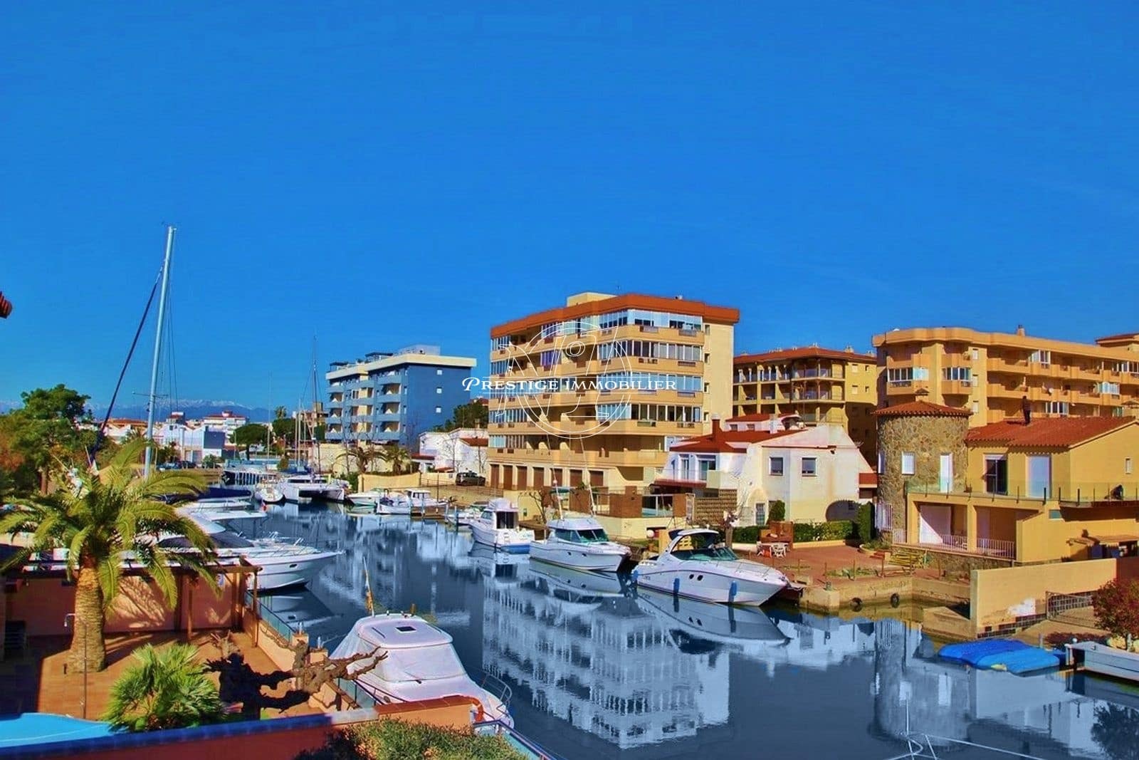 4 bedroom Villa for sale in Roses with pool - € 1,190,000 (Ref: 9263701)