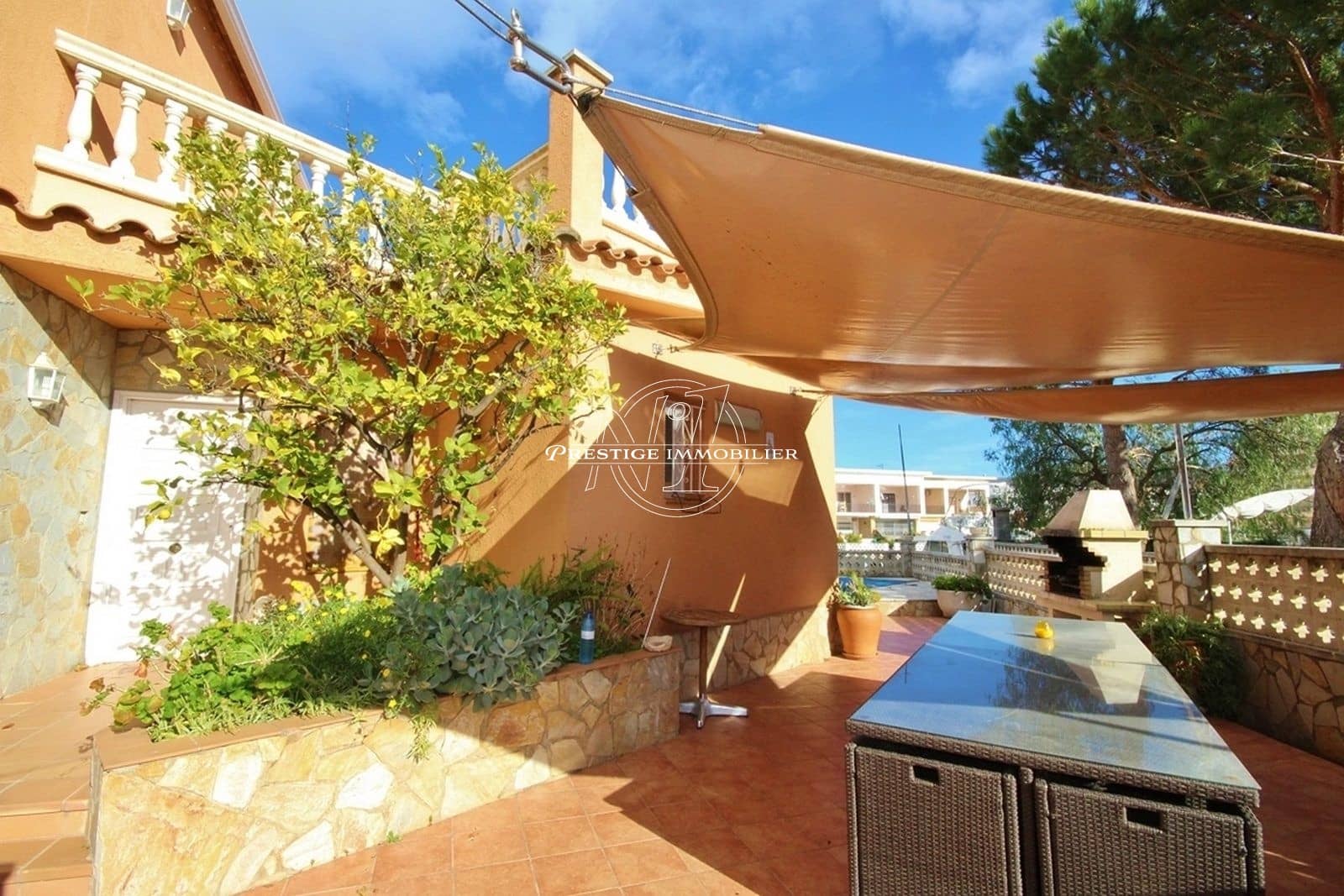 4 bedroom Villa for sale in Roses with pool - € 1,190,000 (Ref: 9263701)
