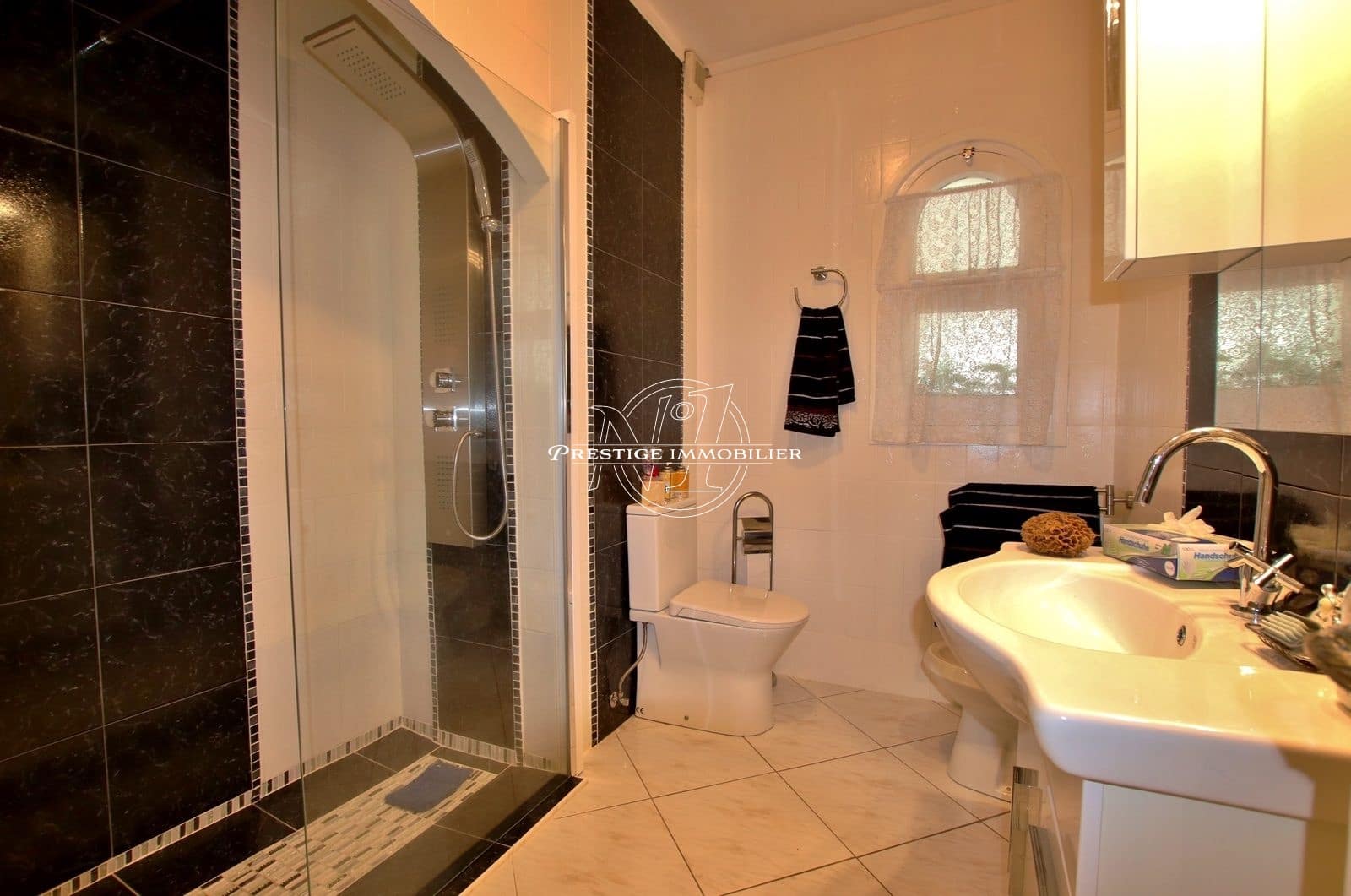 5 soveværelse Villa til salg i Empuriabrava med swimmingpool - € 2.495.000 (Ref: 9263702)