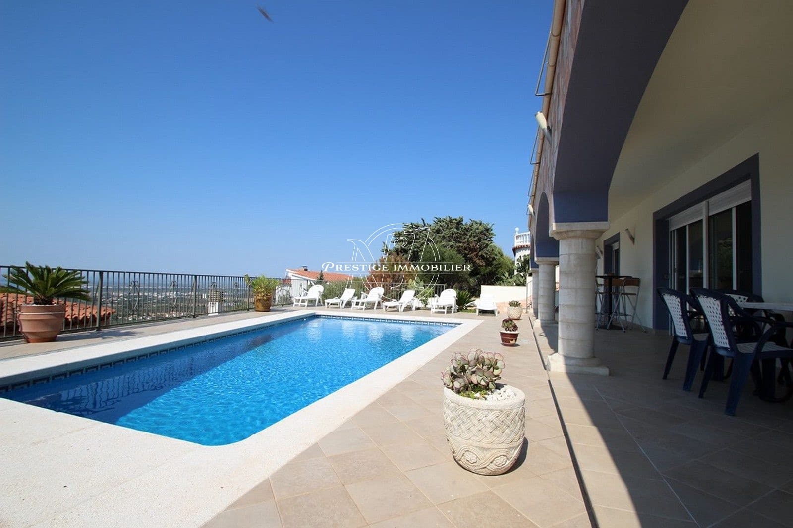 6 bedroom Villa for sale in Roses with pool - € 890,000 (Ref: 9263703)