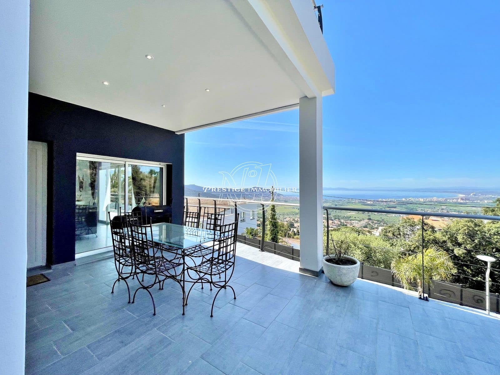 5 soverom Villa til salgs i Roses med svømmebasseng - € 890 000 (Ref: 9263706)