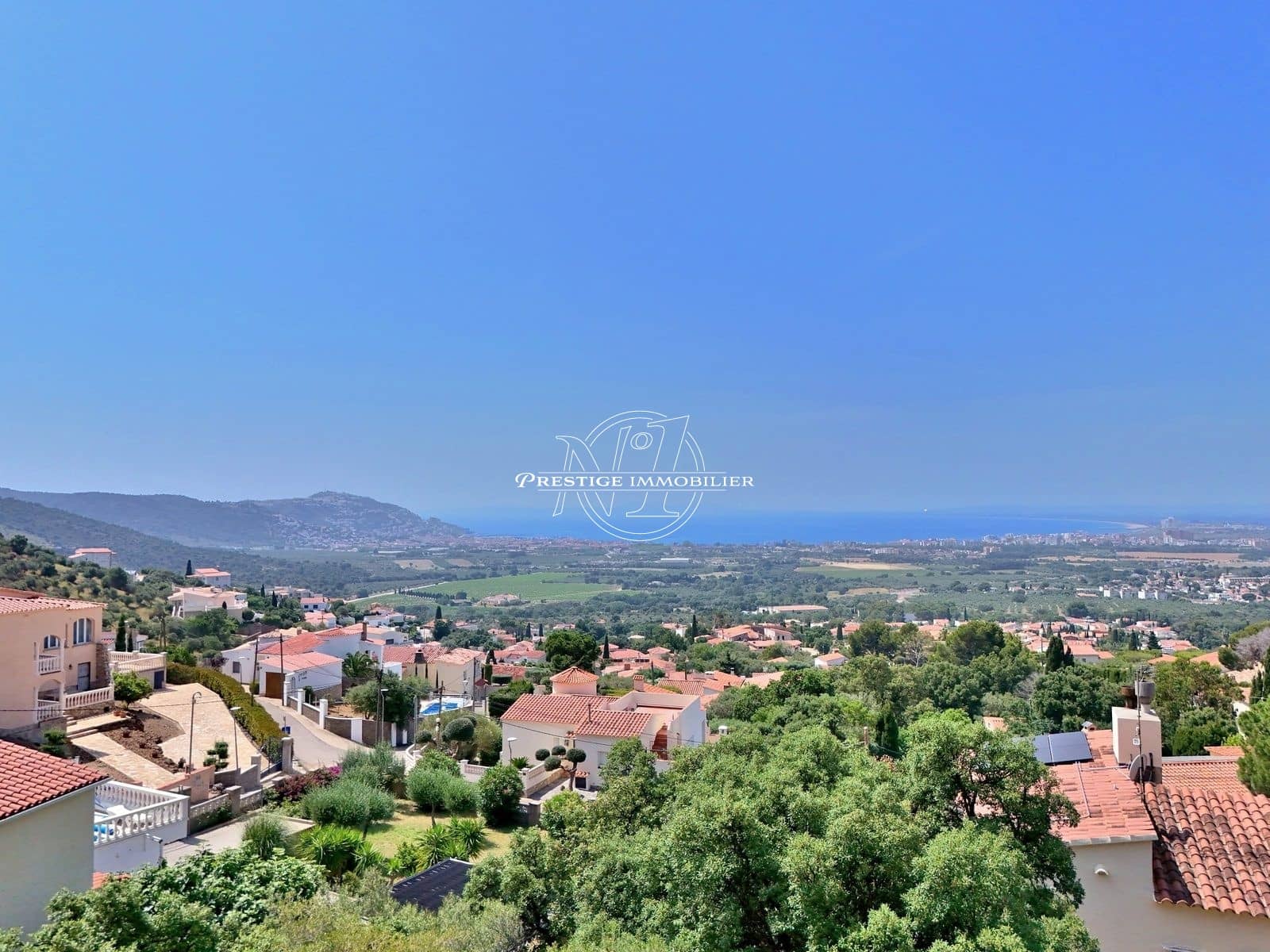 4 bedroom Villa for sale in Roses with pool - € 1,200,000 (Ref: 9263707)