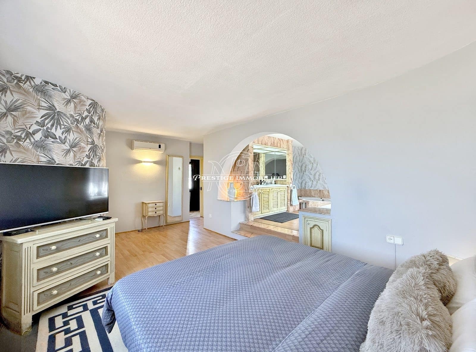 4 bedroom Villa for sale in Roses with pool - € 1,200,000 (Ref: 9263707)