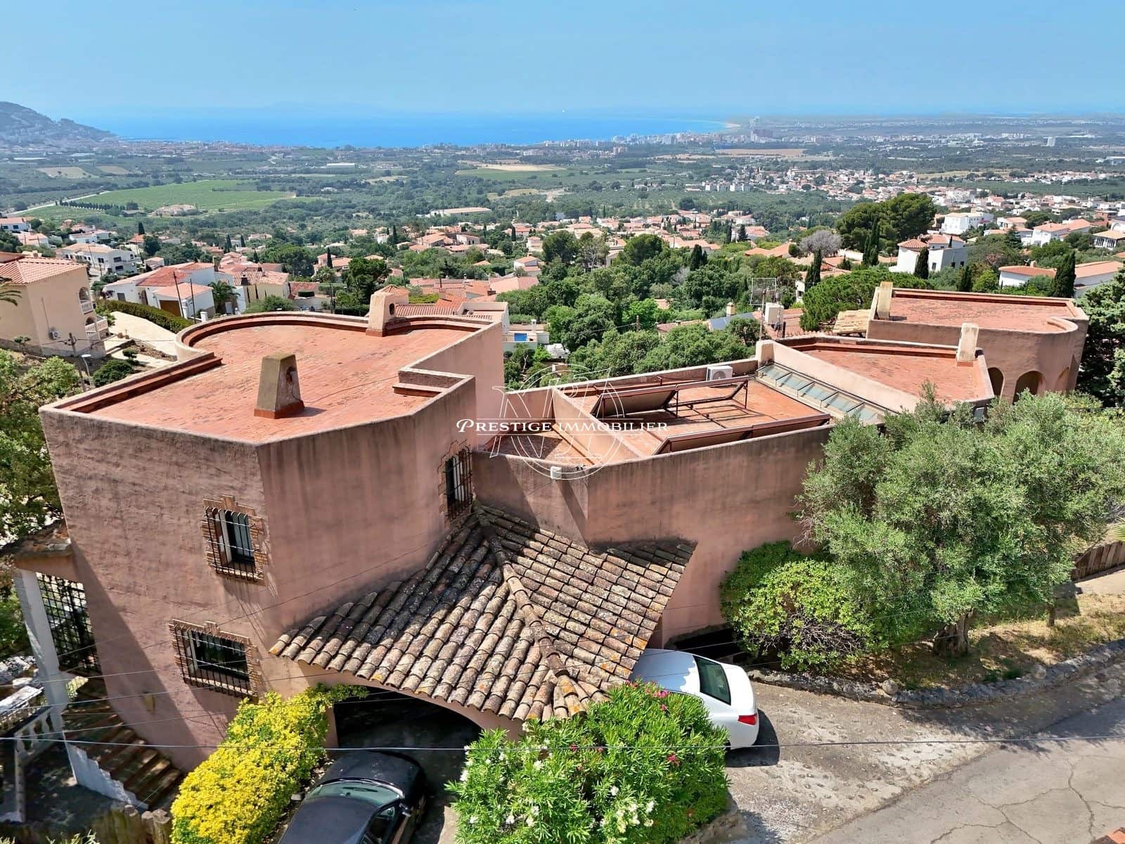 4 bedroom Villa for sale in Roses with pool - € 1,200,000 (Ref: 9263707)