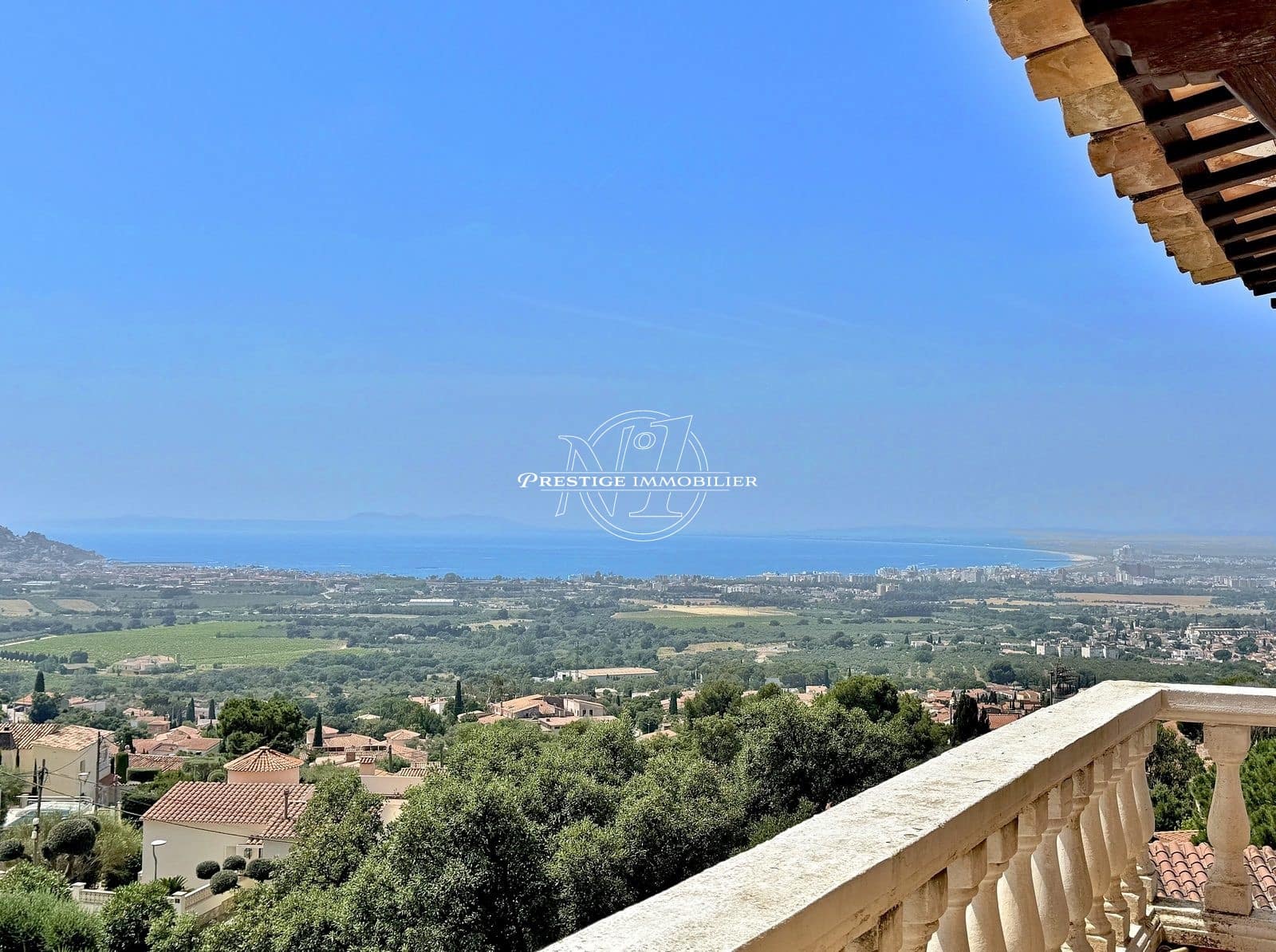 4 bedroom Villa for sale in Roses with pool - € 1,200,000 (Ref: 9263707)