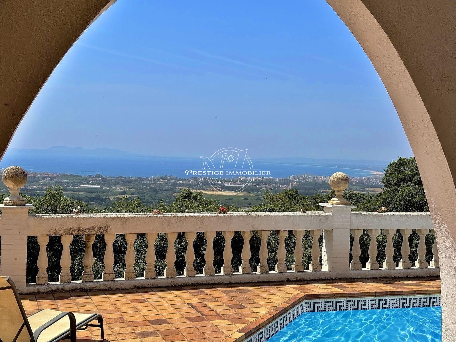 4 bedroom Villa for sale in Roses with pool - € 1,200,000 (Ref: 9263707)