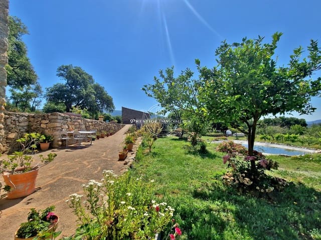 5 sovrum Finca/Hus på landet till salu i La Jonquera med pool - 735 000 € (Ref: 9263708)