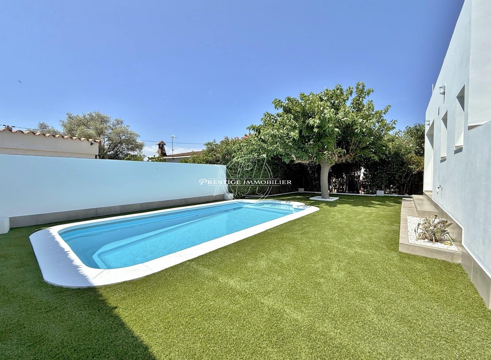 3 bedroom Villa for sale in Roses with pool - € 549,000 (Ref: 9263710)