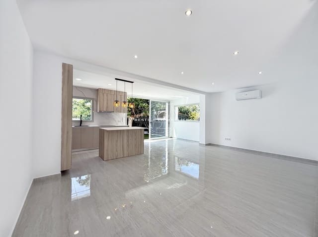 3 sypialnia Willa na sprzedaż w Roses z basenem - 549 000 € (Ref: 9263710)