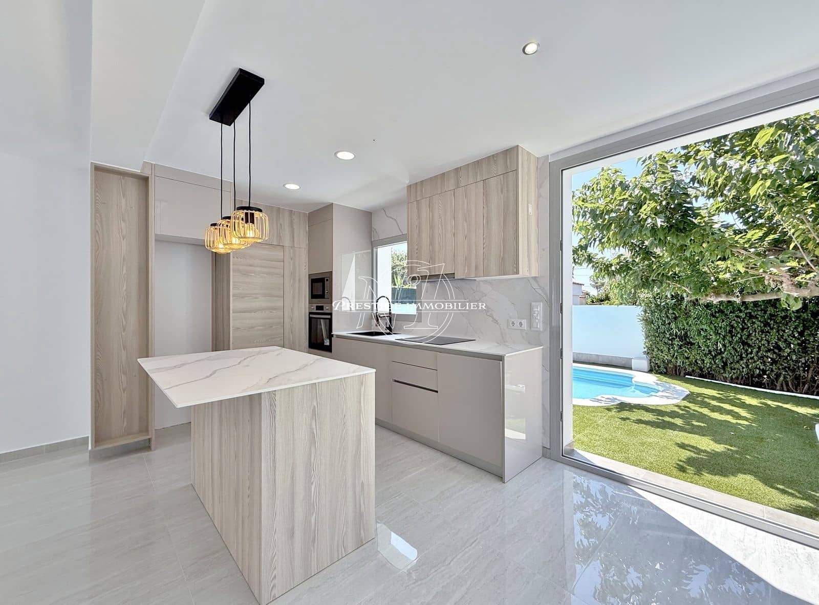 3 bedroom Villa for sale in Roses with pool - € 549,000 (Ref: 9263710)