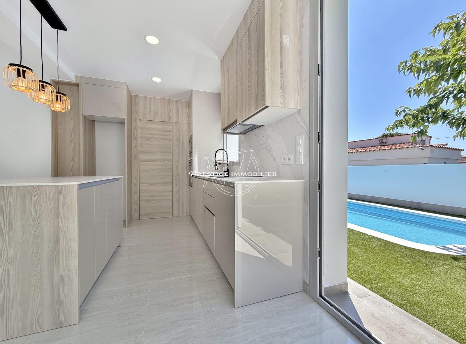 3 bedroom Villa for sale in Roses with pool - € 549,000 (Ref: 9263710)