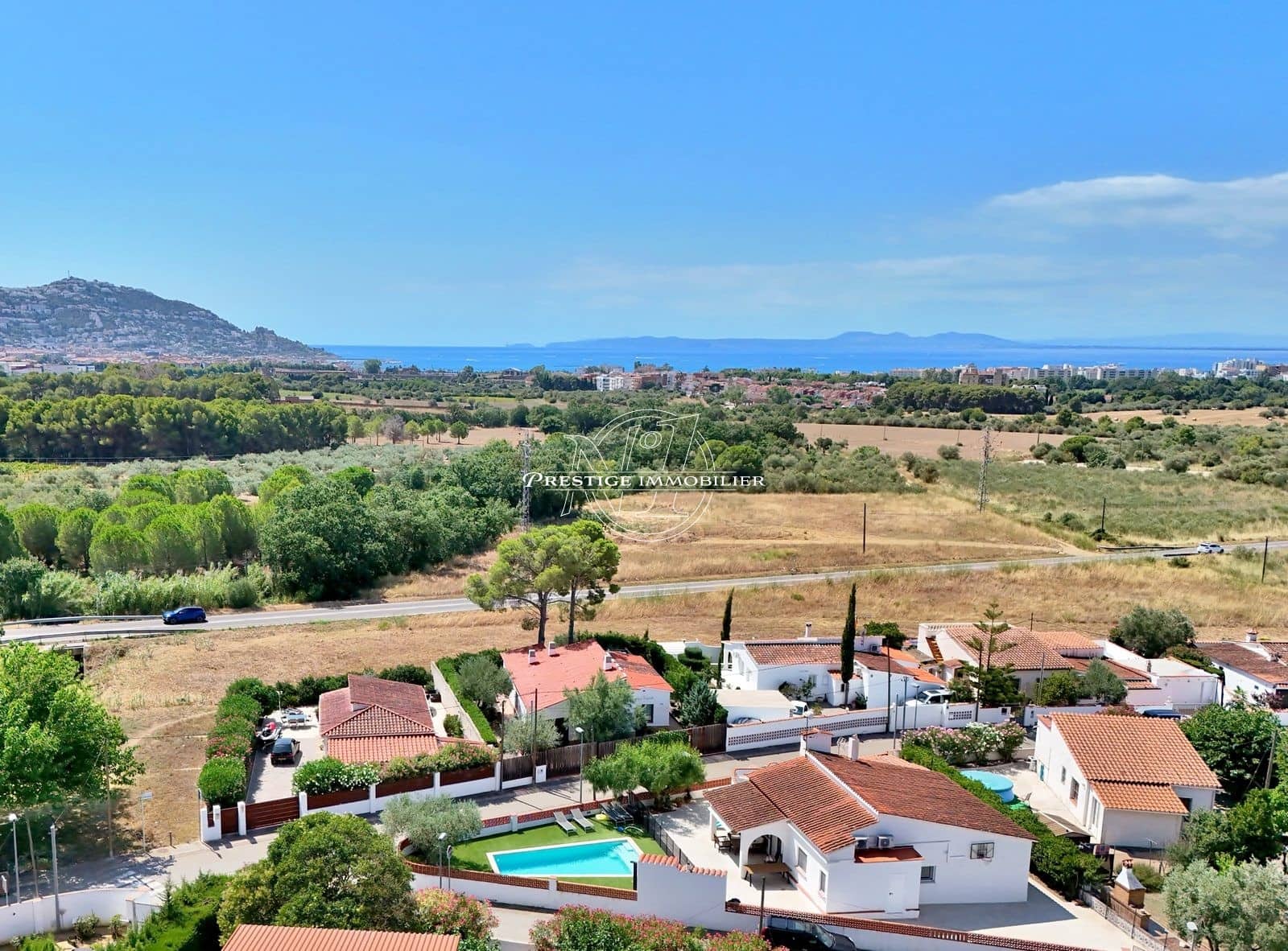 3 bedroom Villa for sale in Roses with pool - € 549,000 (Ref: 9263710)