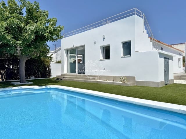 Chalet de 3 habitaciones en Roses en venta con piscina - 549.000 € (Ref: 9263710)