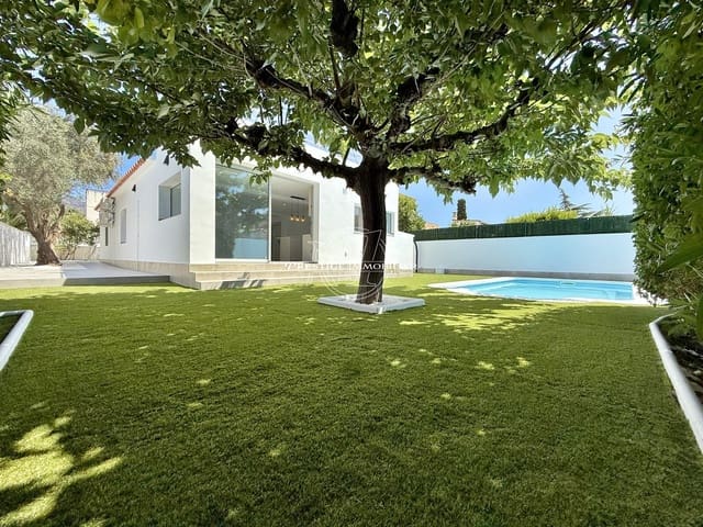 Chalet de 3 habitaciones en Roses en venta con piscina - 549.000 € (Ref: 9263710)