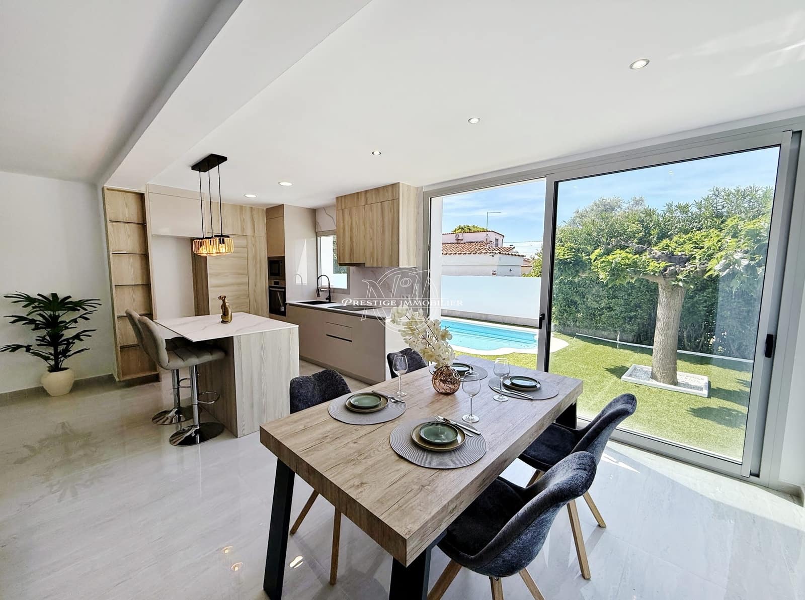 3 bedroom Villa for sale in Roses with pool - € 549,000 (Ref: 9263710)