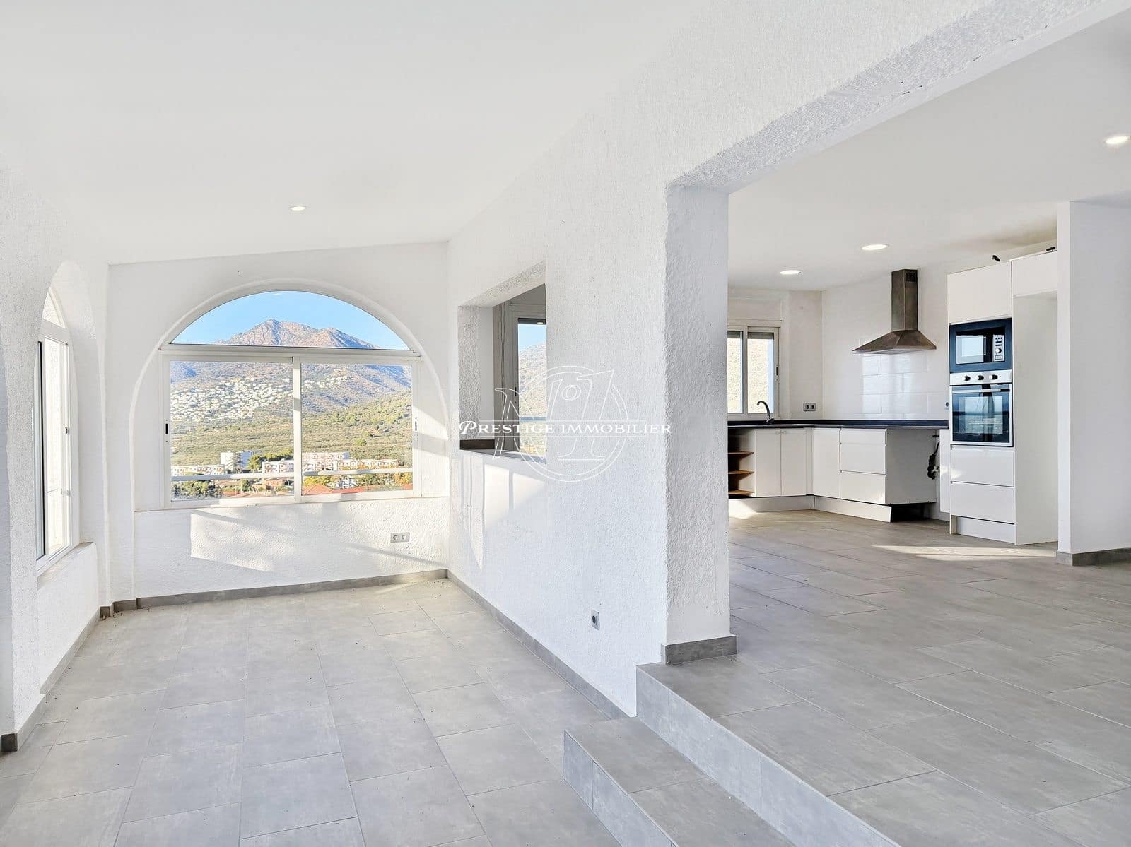 3 bedroom Villa for sale in Roses - € 450,000 (Ref: 9263711)