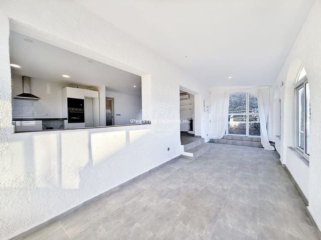 3 sypialnia Willa na sprzedaż w Roses - 450 000 € (Ref: 9263711)