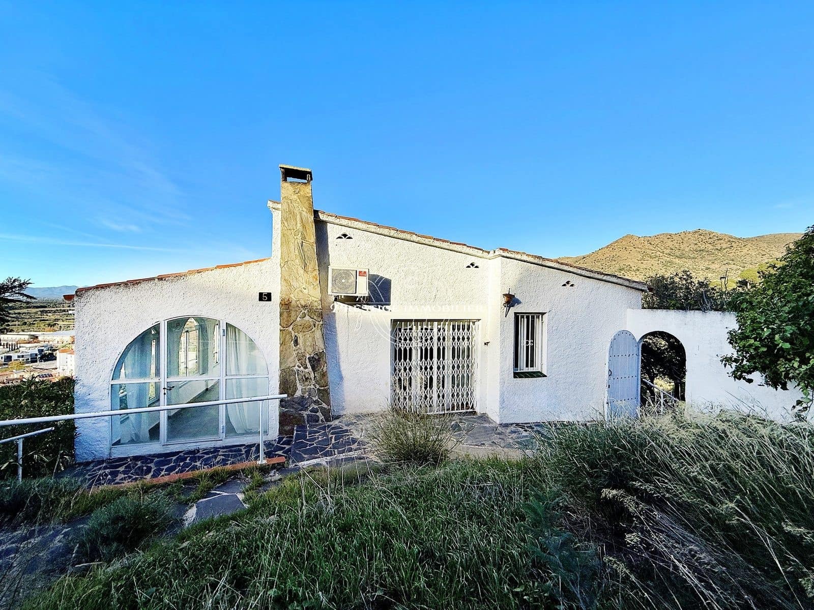 3 bedroom Villa for sale in Roses - € 450,000 (Ref: 9263711)