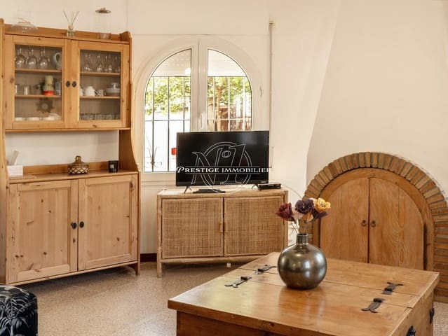 3 soveværelse Villa til salg i Empuriabrava, Castelló d'Empúries - € 390.000 (Ref: 9263715)