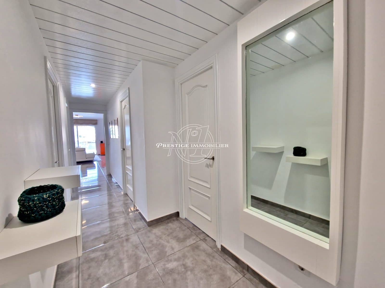 5 slaapkamer Villa te koop in Empuriabrava met zwembad - € 699.000 (Ref: 9263717)