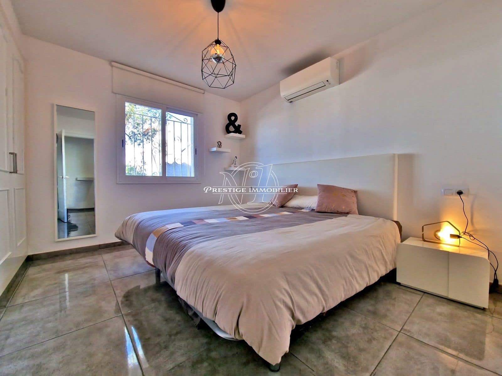 5 slaapkamer Villa te koop in Empuriabrava met zwembad - € 699.000 (Ref: 9263717)