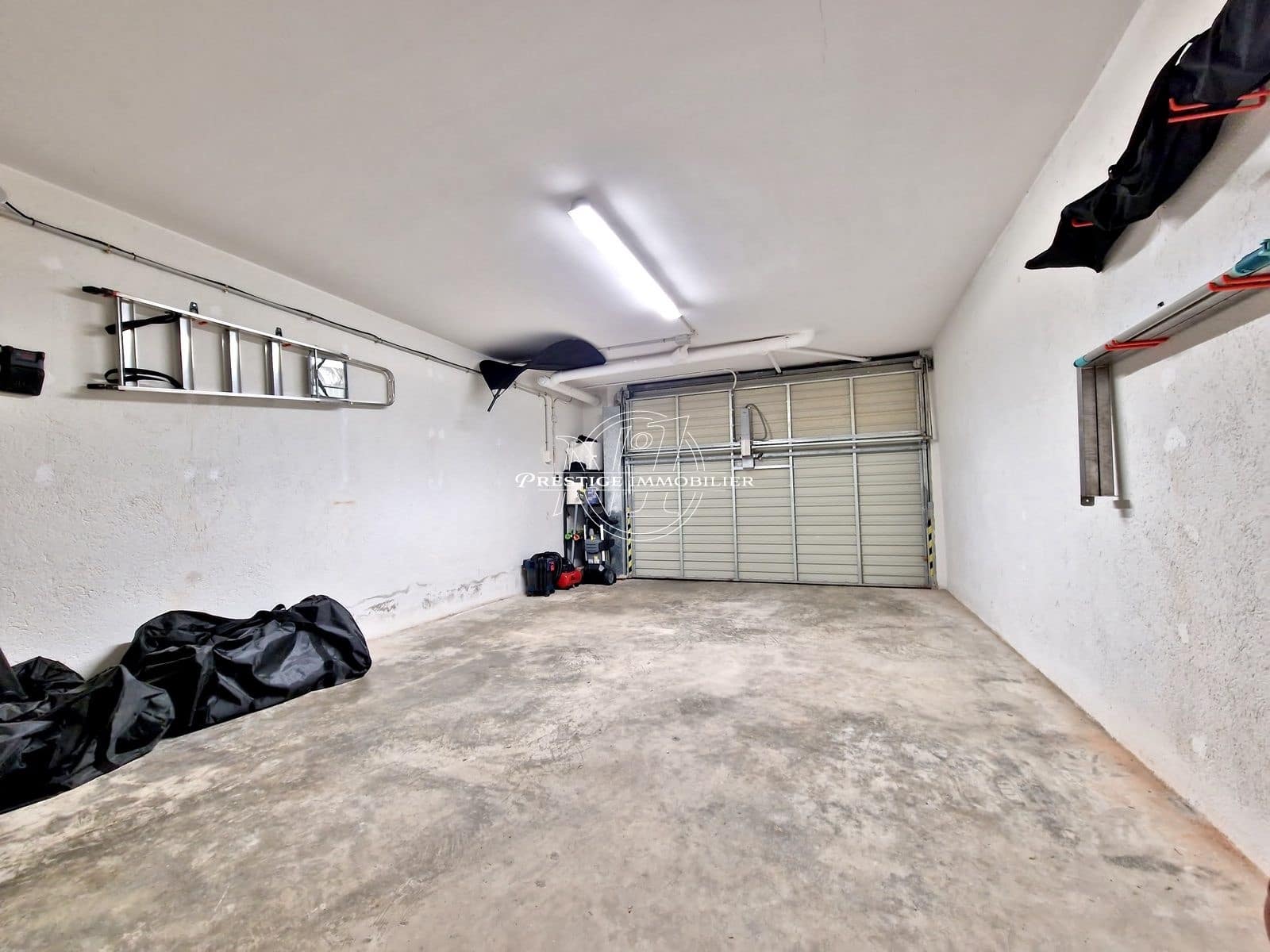 5 slaapkamer Villa te koop in Empuriabrava met zwembad - € 699.000 (Ref: 9263717)