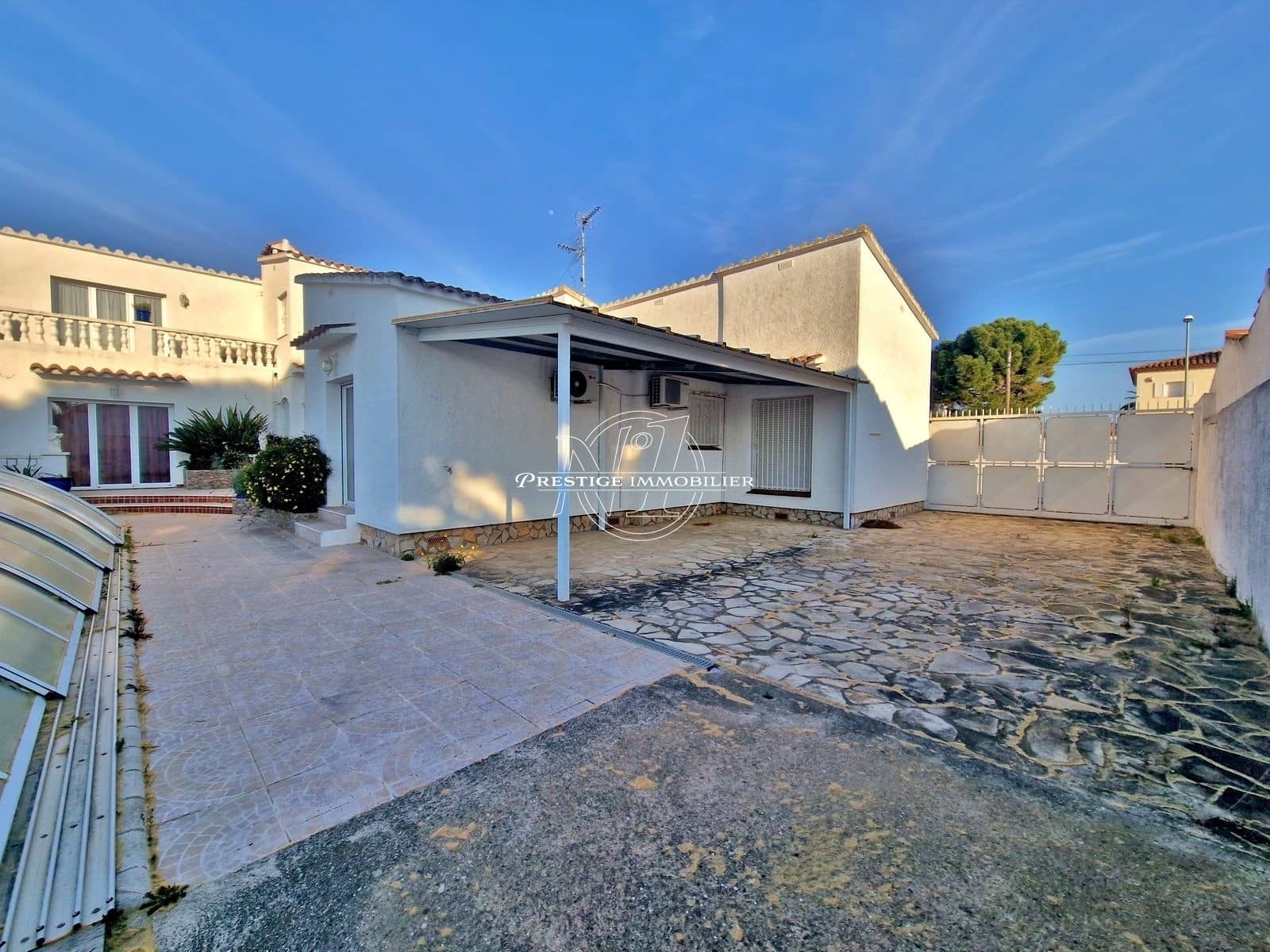 6 soveværelse Villa til salg i Empuriabrava - € 1.300.000 (Ref: 9263719)