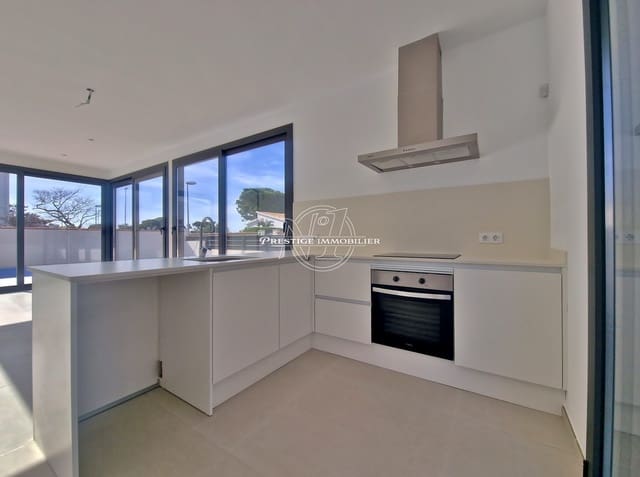 4 soveværelse Villa til salg i Empuriabrava, Castelló d'Empúries med swimmingpool - € 739.000 (Ref: 9263720)