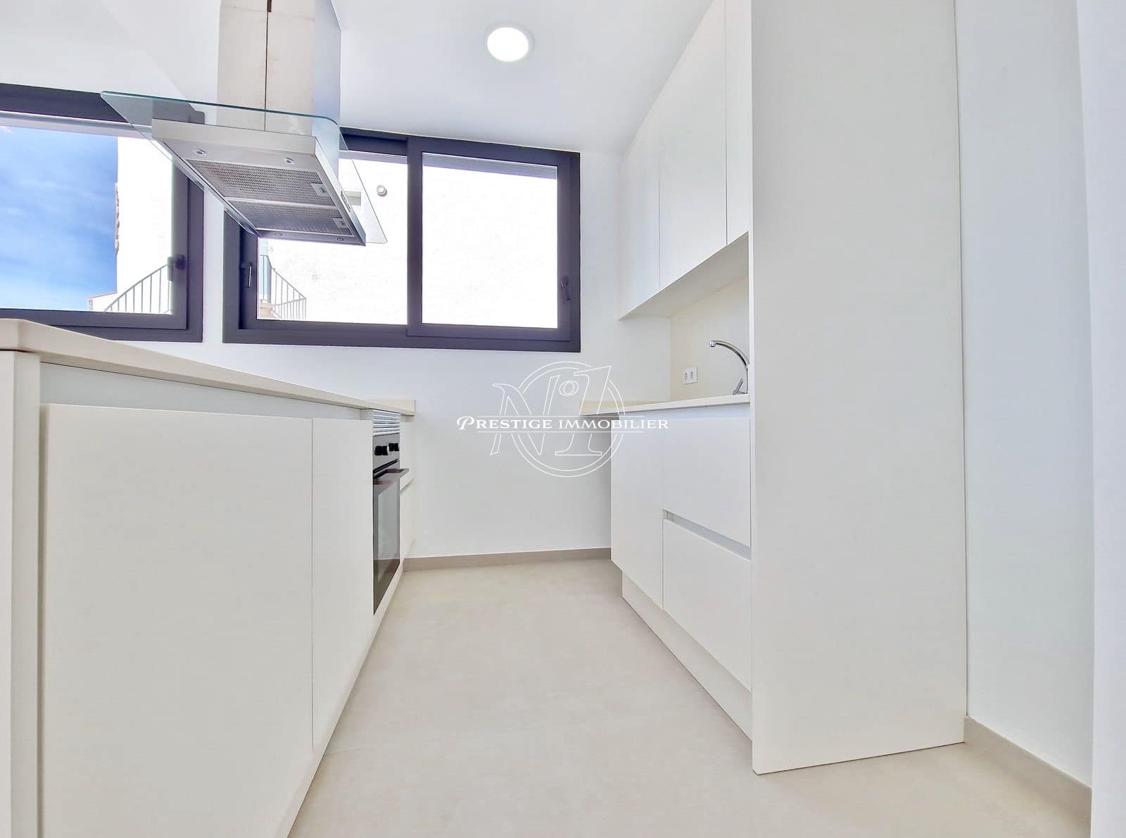 3 soveværelse Villa til salg i Empuriabrava med swimmingpool - € 649.000 (Ref: 9263721)