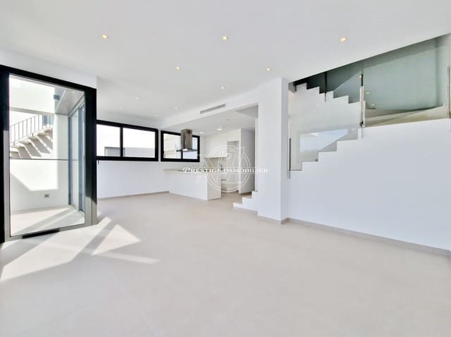 3 soveværelse Villa til salg i Empuriabrava, Castelló d'Empúries med swimmingpool - € 649.000 (Ref: 9263721)