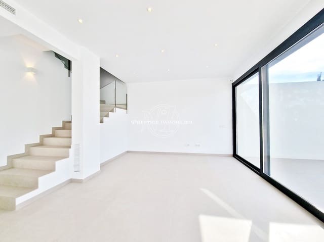 3 soveværelse Villa til salg i Empuriabrava, Castelló d'Empúries med swimmingpool - € 649.000 (Ref: 9263721)