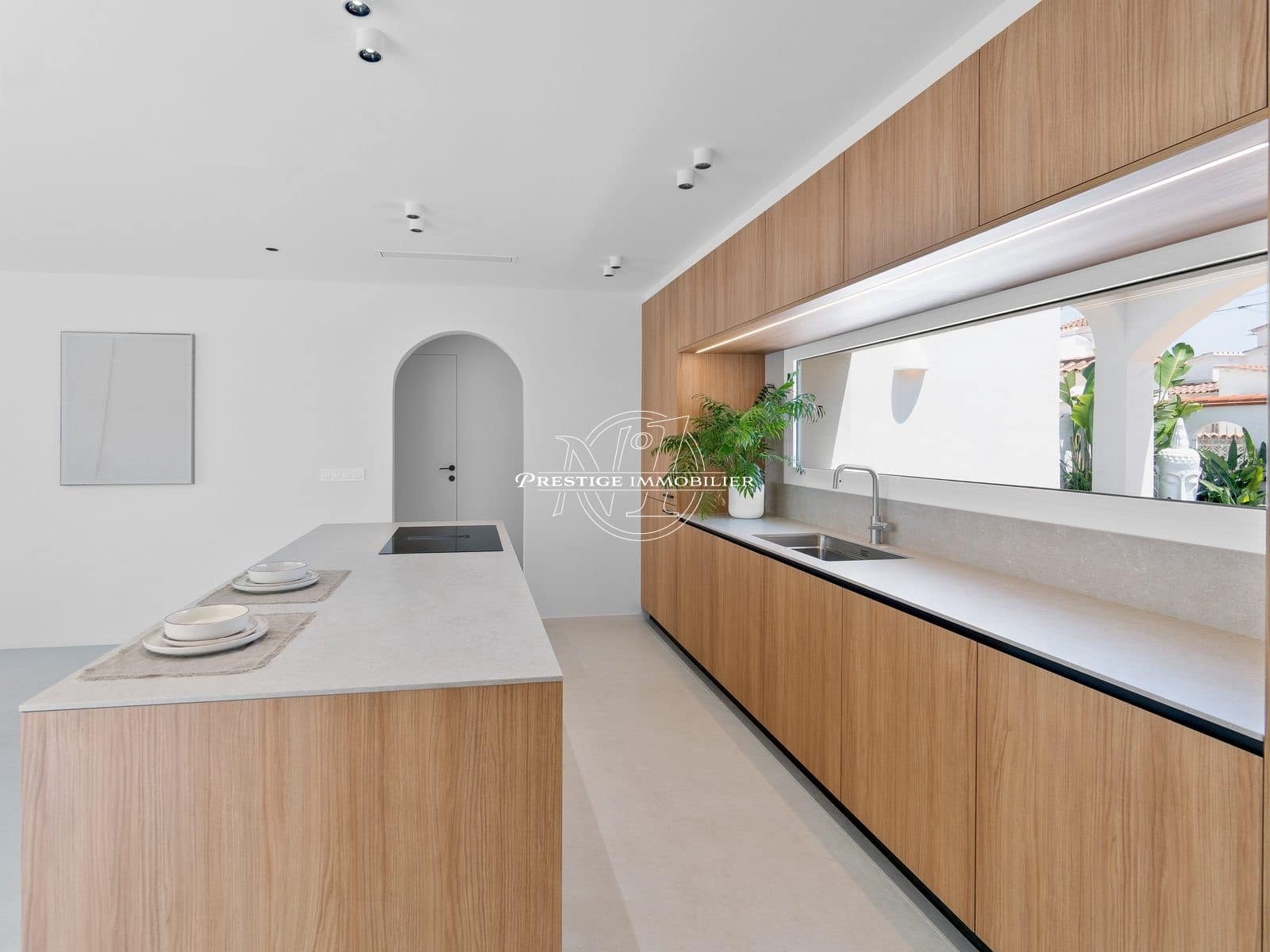 4 slaapkamer Villa te koop in Empuriabrava met zwembad - € 1.640.000 (Ref: 9263725)