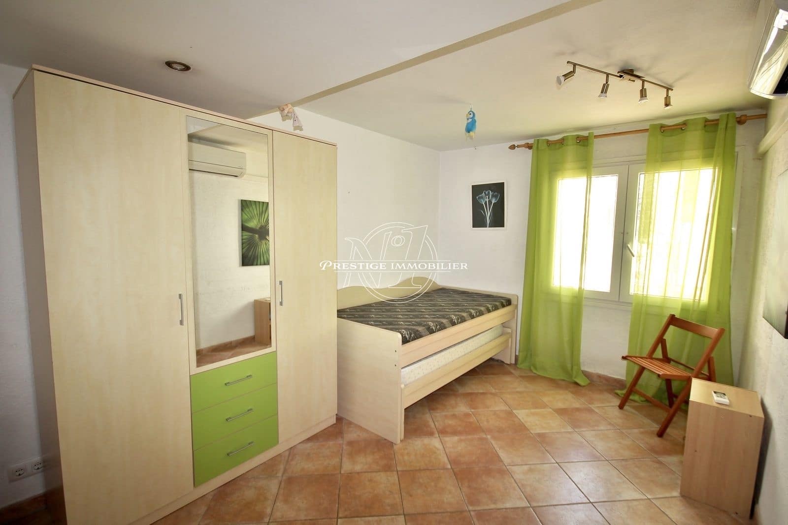 4 slaapkamer Villa te koop in Empuriabrava met zwembad - € 1.200.000 (Ref: 9263726)