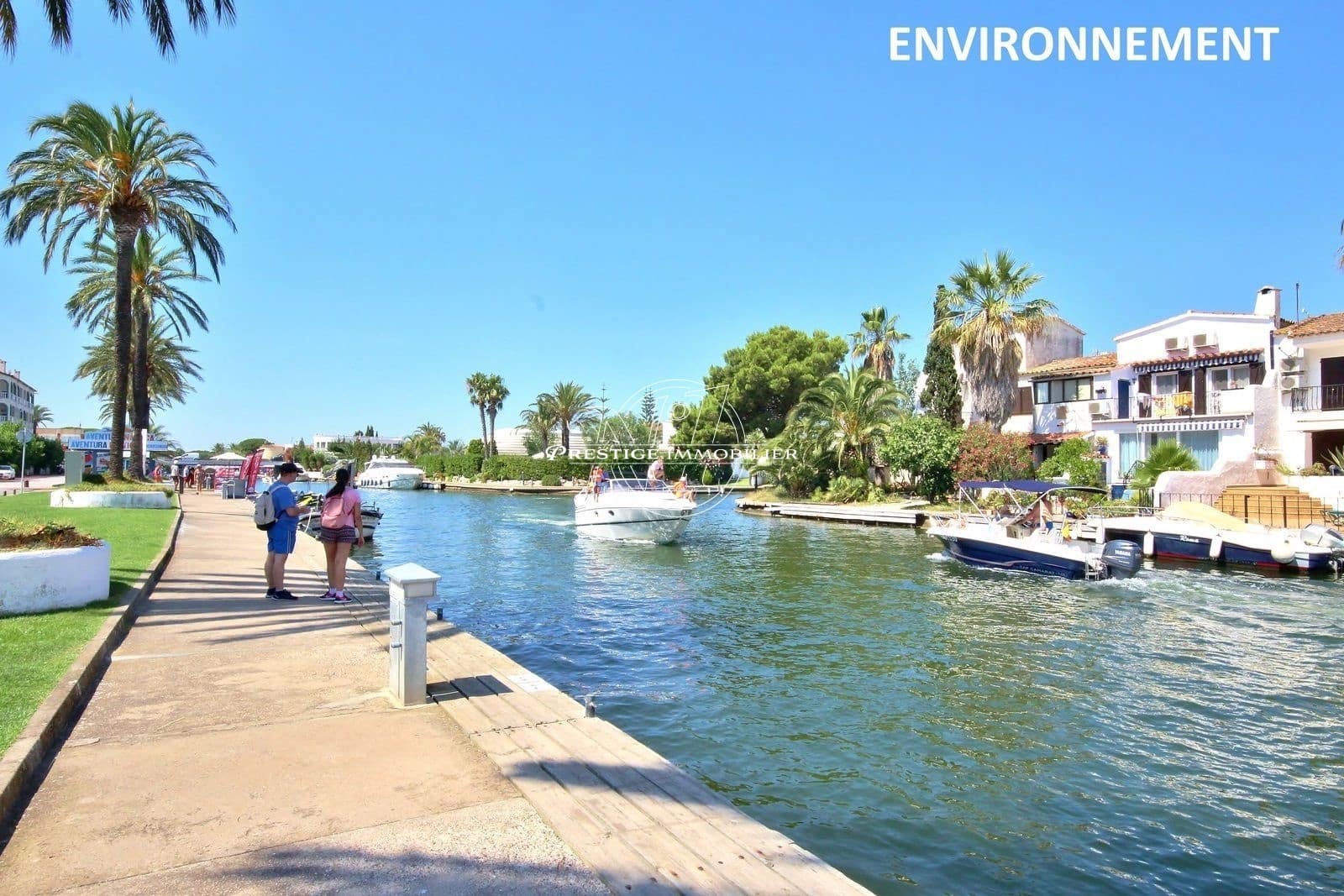 4 slaapkamer Villa te koop in Empuriabrava met zwembad - € 1.200.000 (Ref: 9263726)