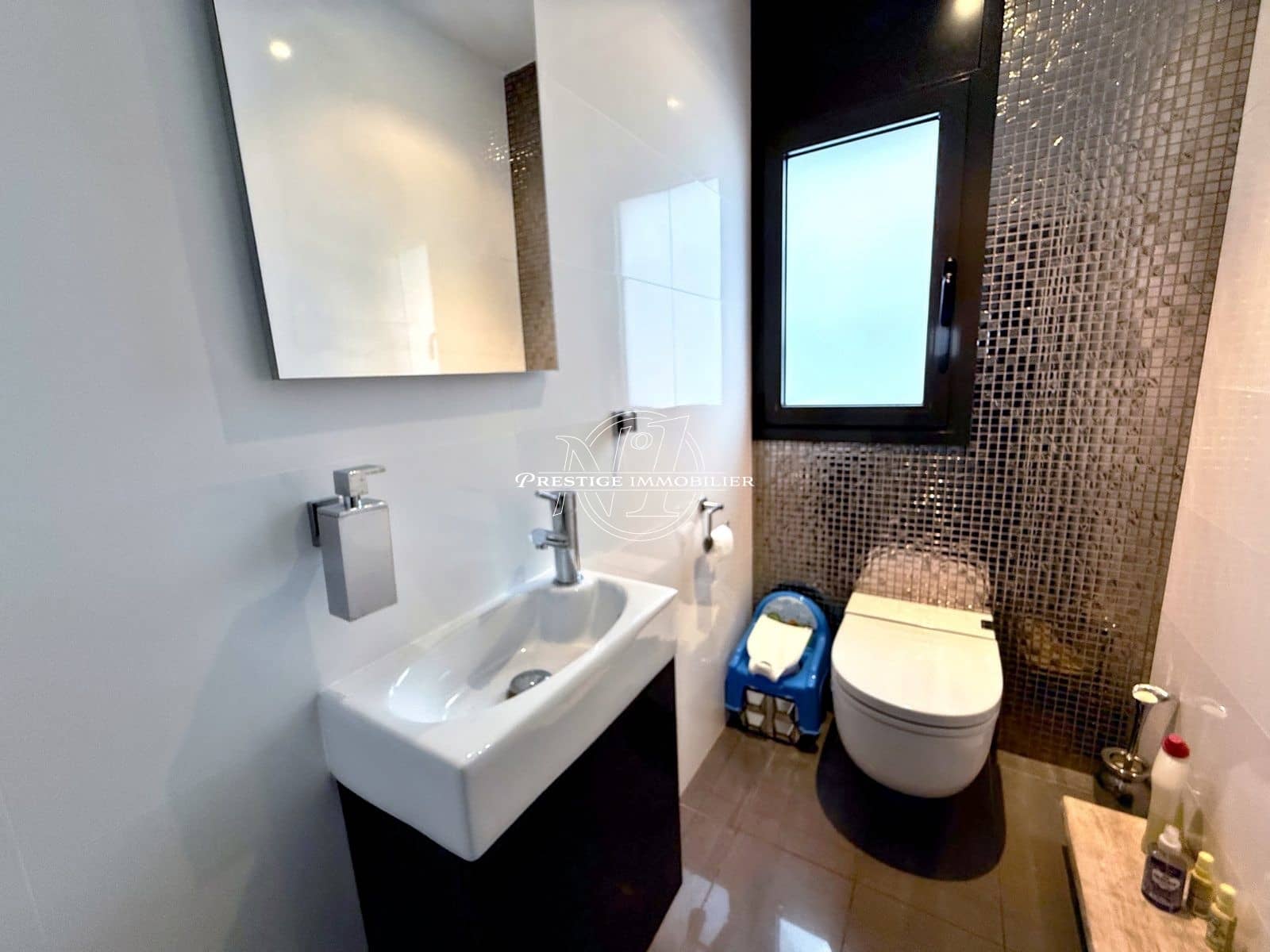 3 soveværelse Villa til salg i Empuriabrava med swimmingpool - € 820.000 (Ref: 9263727)