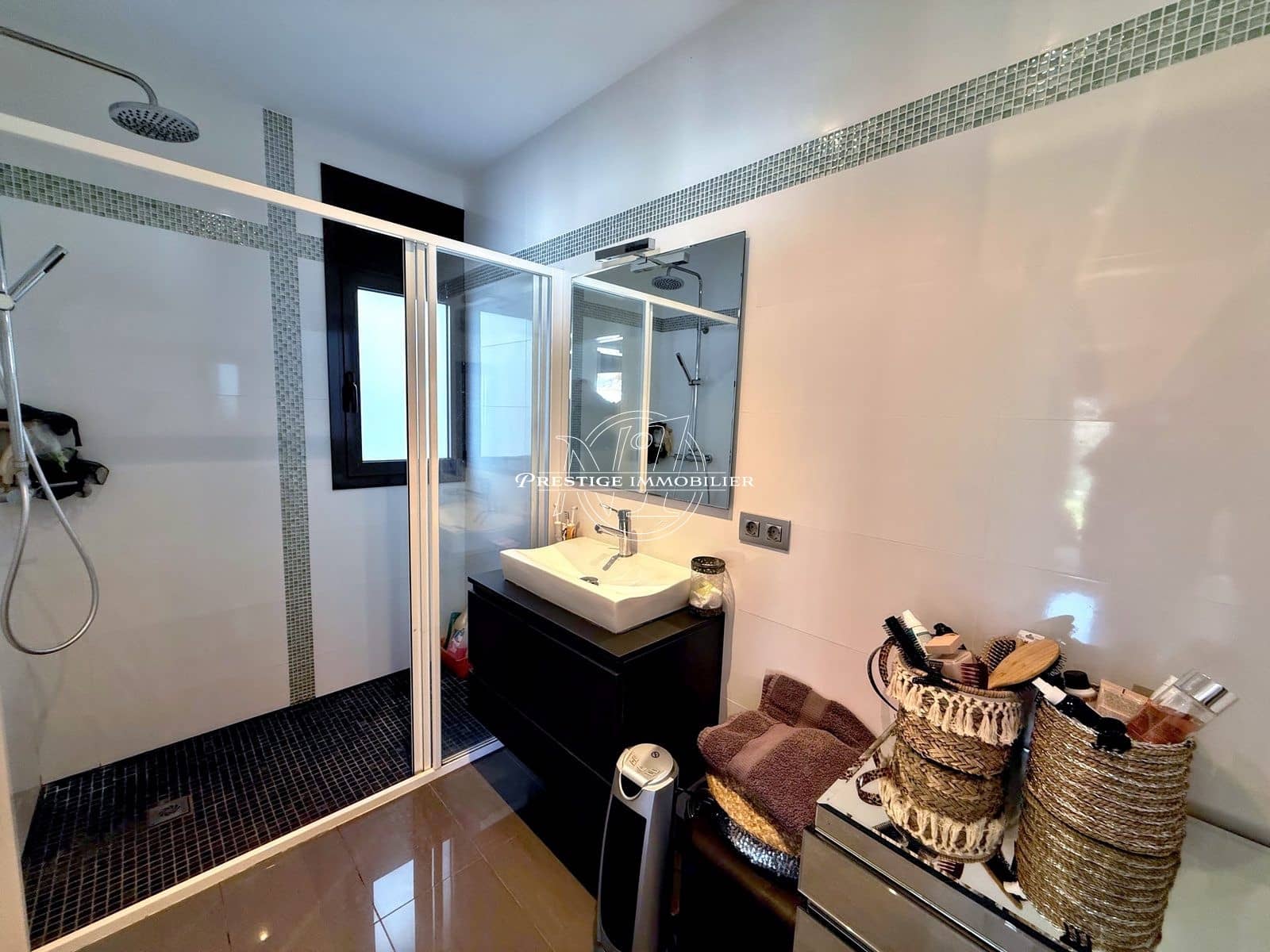 3 soveværelse Villa til salg i Empuriabrava med swimmingpool - € 820.000 (Ref: 9263727)