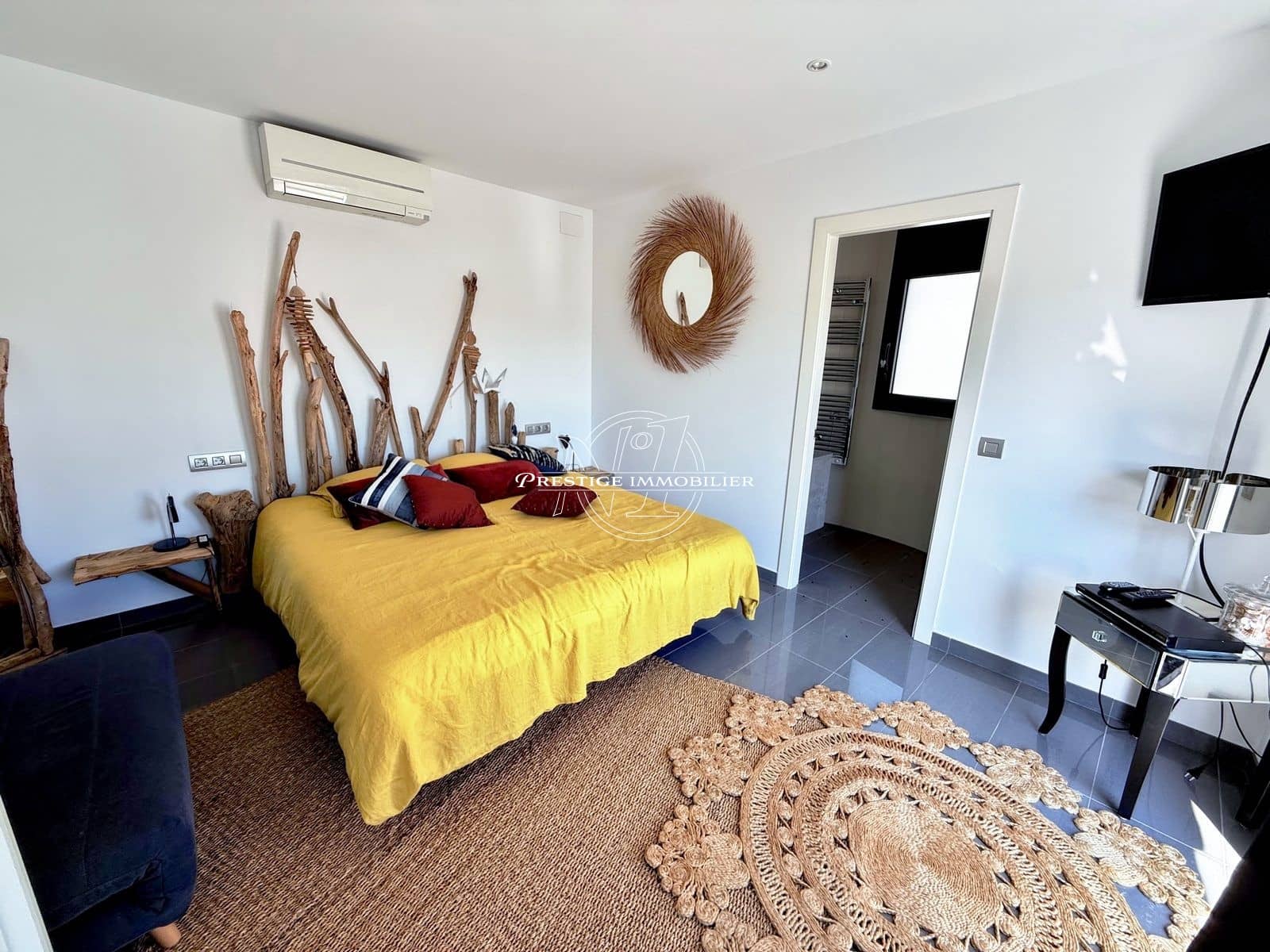 3 soveværelse Villa til salg i Empuriabrava med swimmingpool - € 820.000 (Ref: 9263727)