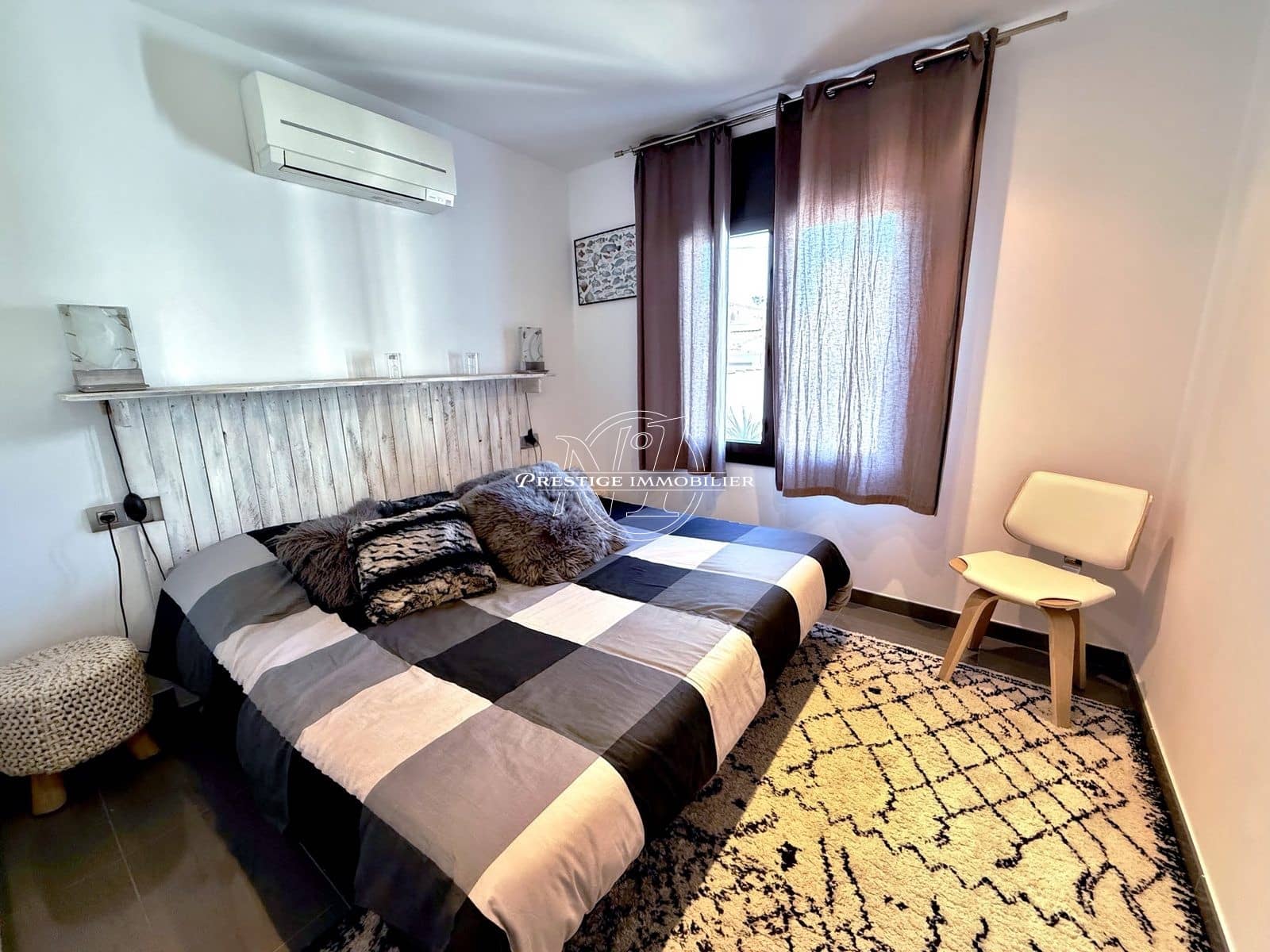 3 soveværelse Villa til salg i Empuriabrava med swimmingpool - € 820.000 (Ref: 9263727)