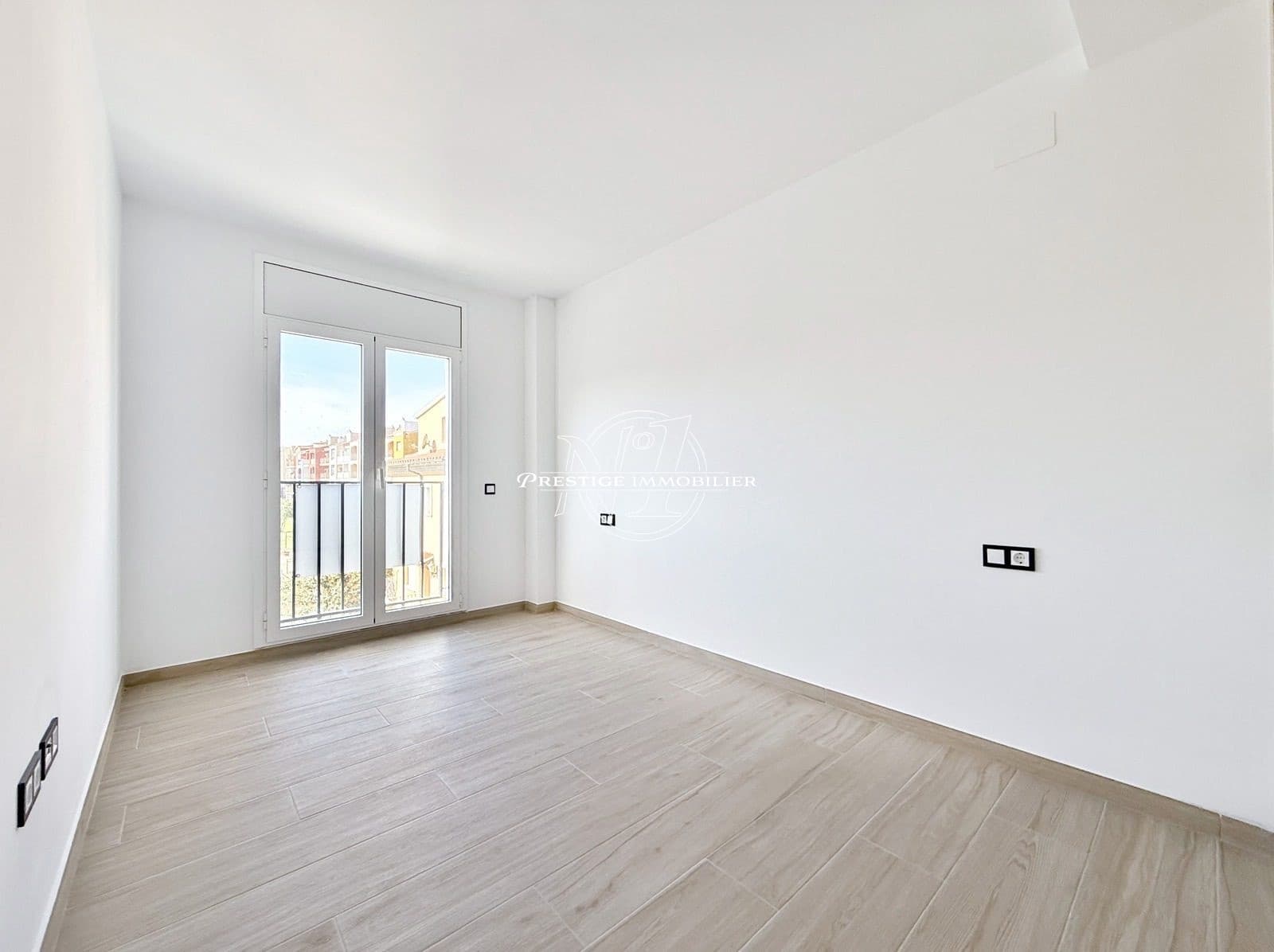 3 makuuhuone Omakotitalo myytävänä paikassa Empuriabrava - 399 000 € (Ref: 9265388)