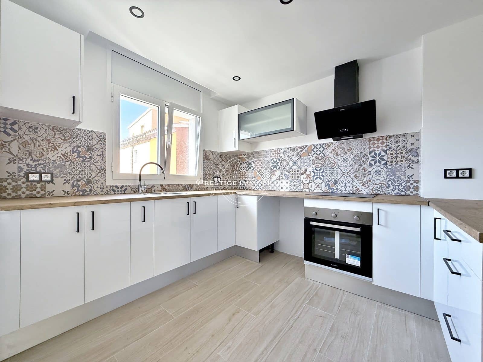 3 makuuhuone Omakotitalo myytävänä paikassa Empuriabrava - 399 000 € (Ref: 9265388)