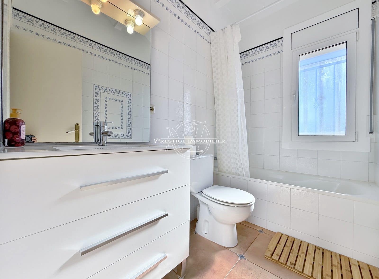 Chalet de 5 habitaciones en Empuriabrava en venta con piscina - 550.000 € (Ref: 9283524)