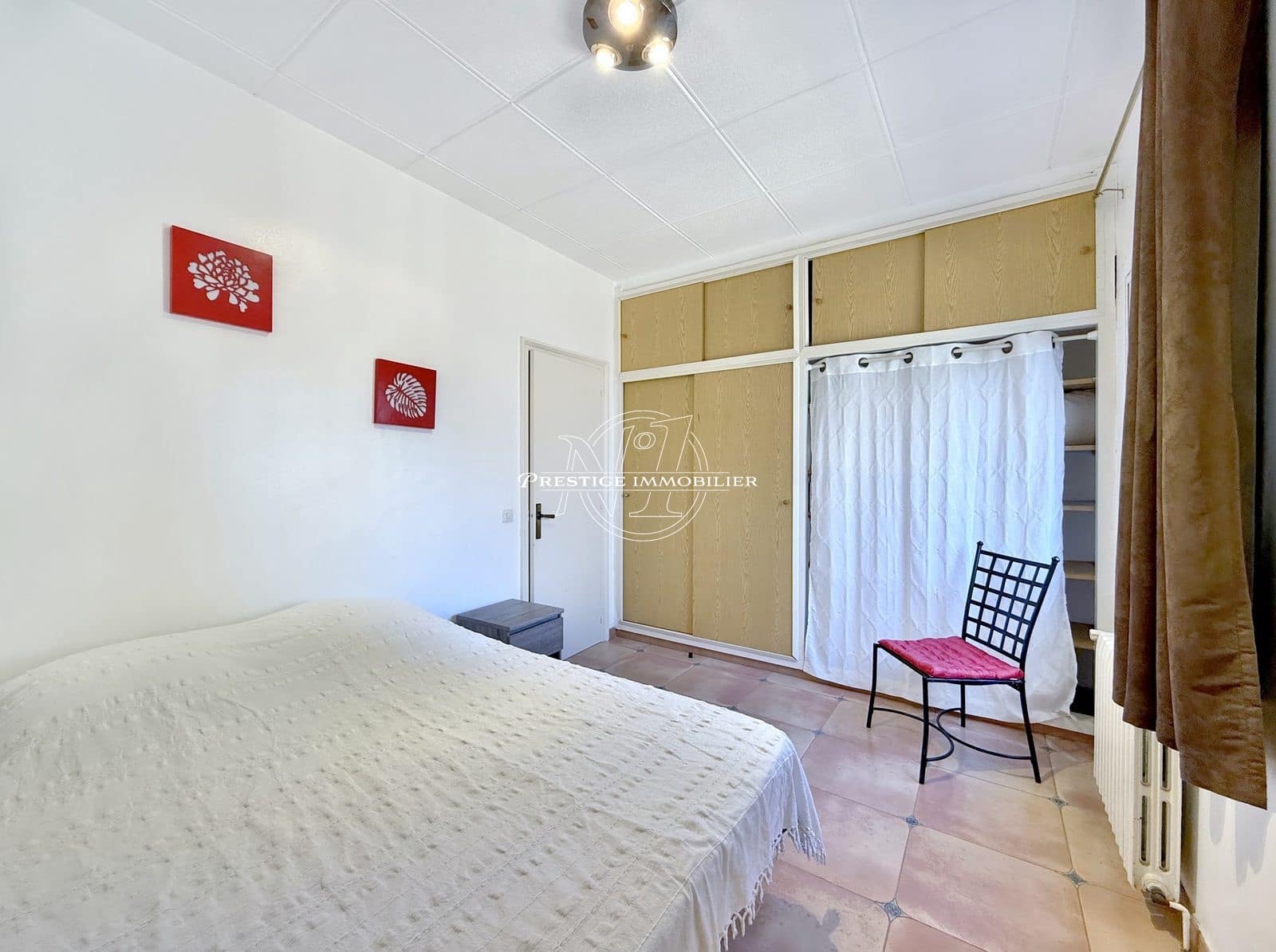 Chalet de 5 habitaciones en Empuriabrava en venta con piscina - 550.000 € (Ref: 9283524)