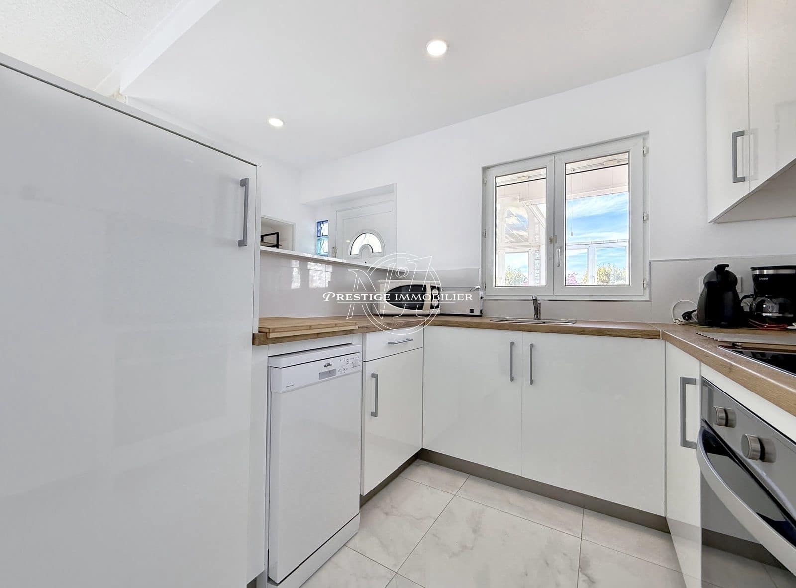 4 soveværelse Villa til salg i Empuriabrava med swimmingpool - € 615.000 (Ref: 9299019)