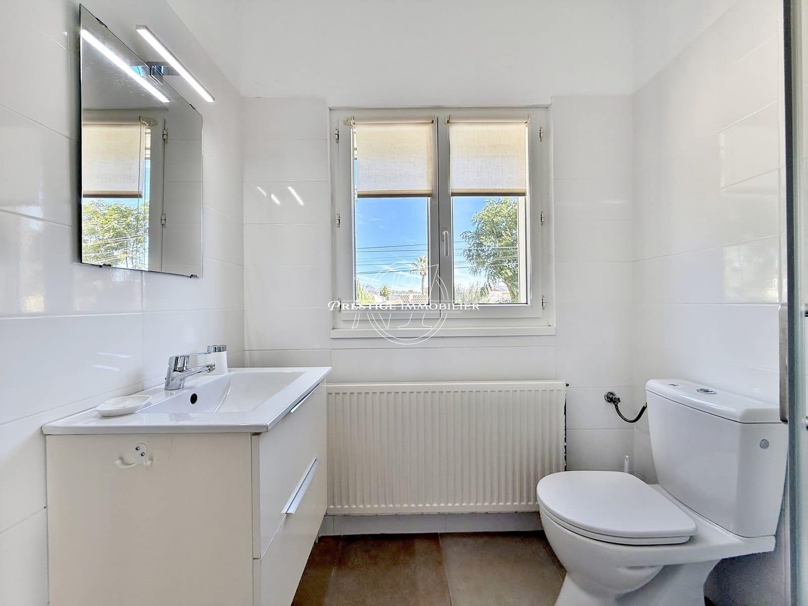 4 soveværelse Villa til salg i Empuriabrava med swimmingpool - € 615.000 (Ref: 9299019)