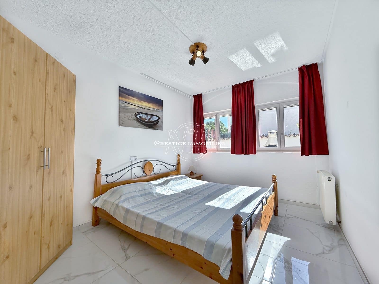 4 soveværelse Villa til salg i Empuriabrava med swimmingpool - € 615.000 (Ref: 9299019)